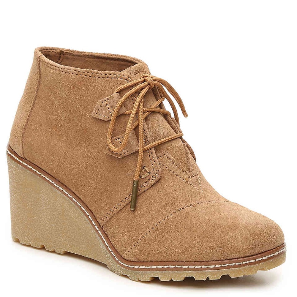 TOMS DESERT WEDGE BOOTIE, NWB, Camel/Toffee Suede